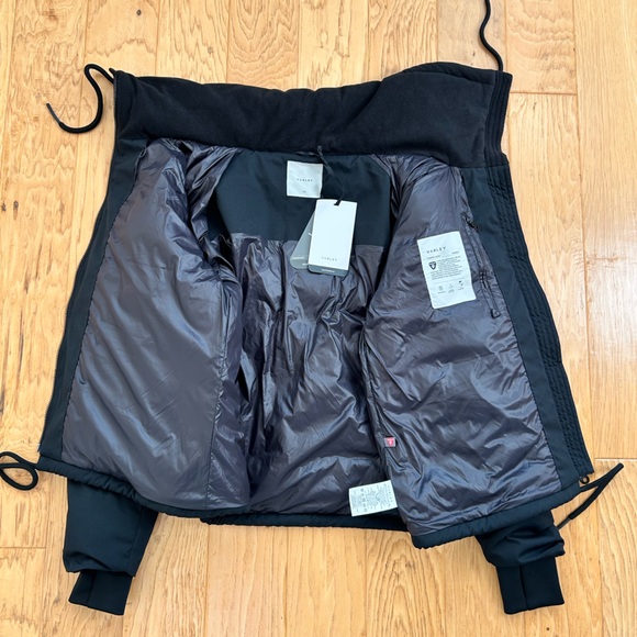 Varley Granville Black Puffer Jacket Medium Revolve Anthro Ski Winter - Picture 5 of 11